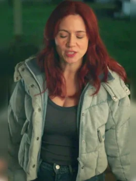 Resident Alien S04 Alice Wetterlund Puffer Jacket Front