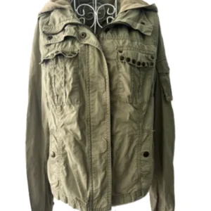 The Survivors S01 Catherine McClements Green Jacket