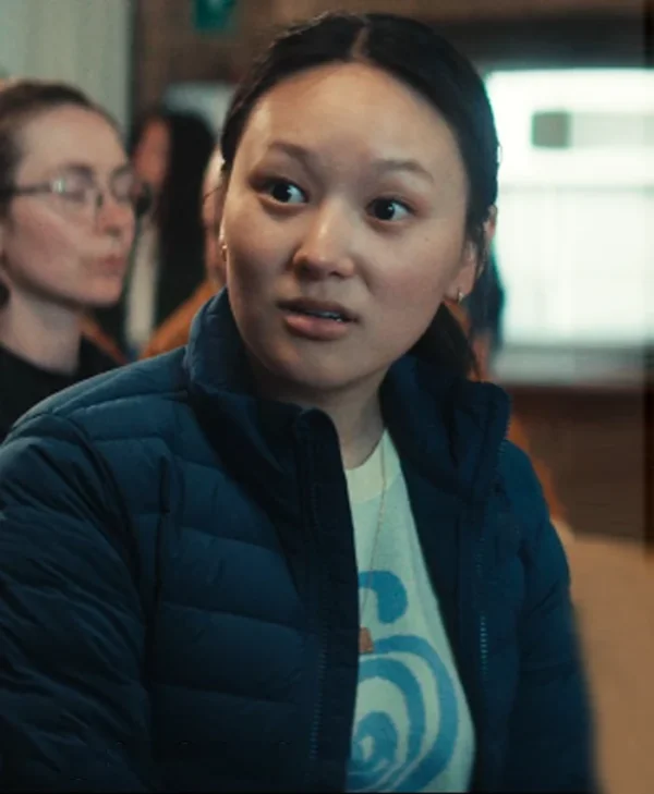 The Survivors S01 Yerin Ha Blue Puffer Jacket