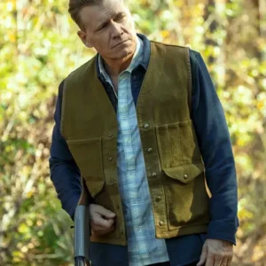 The Waterfront S01 Holt McCallany Green Vest Side