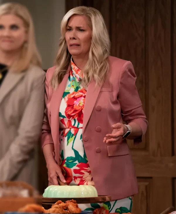 Leanne S01 Leanne Morgan Pink Blazer Side