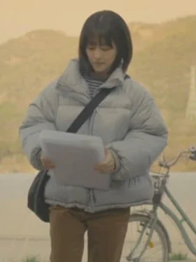 Our Unwritten Seoul S01 Park Bo-young Grey Puffer Jacket Front