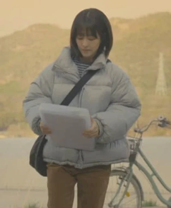 Our Unwritten Seoul S01 Park Bo-young Grey Puffer Jacket Front