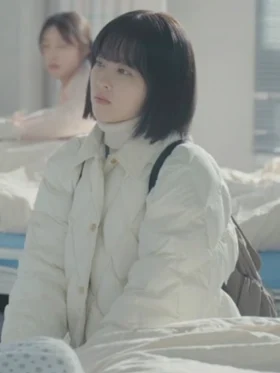 Our Unwritten Seoul S01 Yoo Mi-ji Puffer Jacket Front
