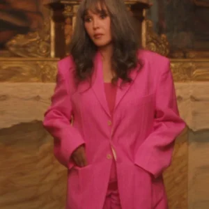 Under a Dark Sun S01 Isabelle Adjani Pink Oversized Blazer