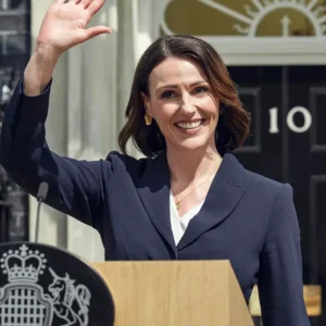 Hostage S01 Suranne Jones Blue Blazer