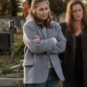 Irish Blood S01 Wendy Crewson Grey Blazer Side