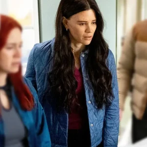 Resident Alien S04 Meredith Garretson Blue Quilted Jacket Side