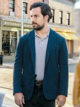 Wild Cards S02 Giacomo Gianniotti Blue Blazer Side