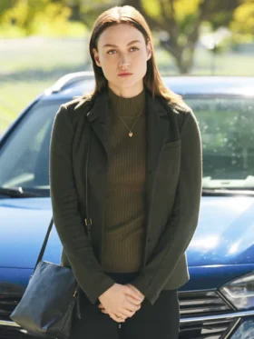 Bosch Legacy S03 Madison Lintz Green Blazer Side