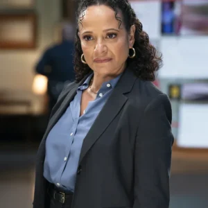 High Potential S02 Judy Reyes Black Blazer Side