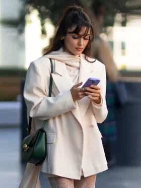 Reminder S01 Hande Erçel White Coat Side