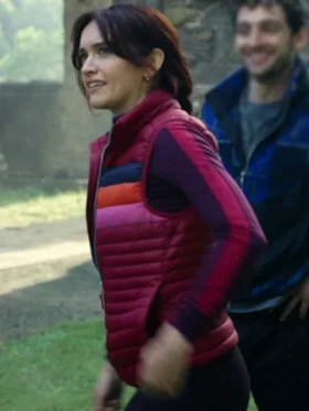 The Girlfriend S01 Olivia Cooke Puffer Vest Side
