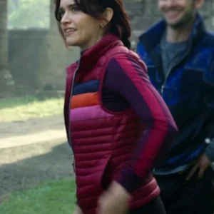 The Girlfriend S01 Olivia Cooke Puffer Vest Side