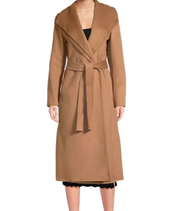 The Summer I Turned Pretty S03 Isabella Briggs Trench Coat