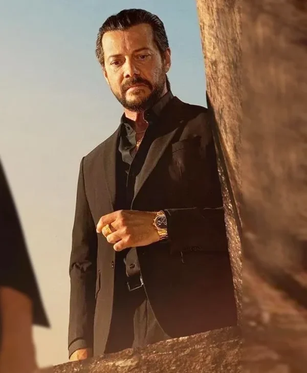 Two Graves S01 Álvaro Morte Black Blazer Side