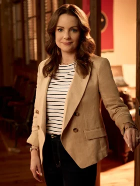 9-1-1 Nashville S01 Cammie Raleigh Blazer Side