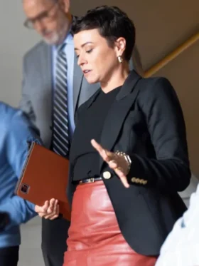 9-1-1 S09 Briana Venskus Black Blazer