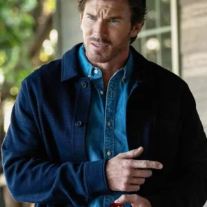 A Christmas Prayer Christopher Russell Blue Jacket Side