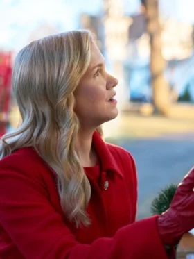 A Newport Christmas Ginna Claire Mason Red Coat