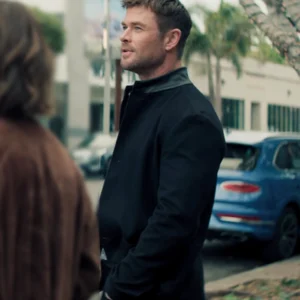Crime 101 Chris Hemsworth Black Coat