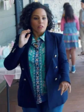 Doc S01 Amirah Vann Blue Blazer Front
