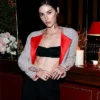 Gracie Abrams CHANEL Haute Couture 2025 Tweed Jacket