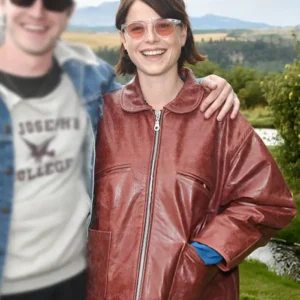 Hamnet Jessie Buckley Leather Jacket Side