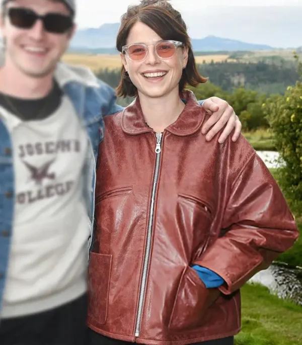 Hamnet Jessie Buckley Leather Jacket Side