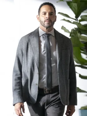 High Potential S02 Daniel Sunjata Grey Blazer Side