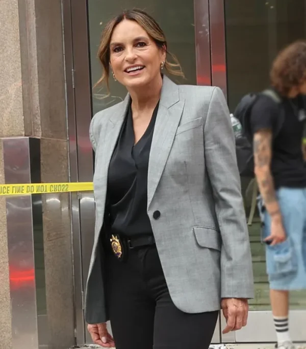 Law and Order SVU S27 Olivia Benson Grey Blazer Side