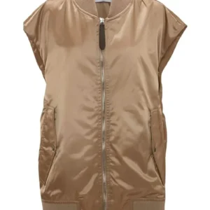 The Lincoln Lawyer S3 Jazz Raycole Bomber Vest Front Look