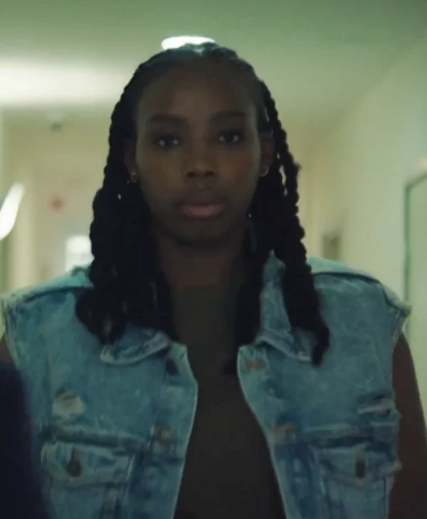 Maigret S01 Shaniqua Okwok Blue Denim Vest Side
