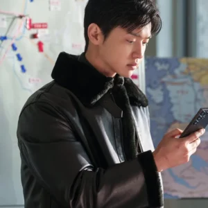 Queen Mantis S01 Jang Dong-yoon Shearling Leather Jacket Side