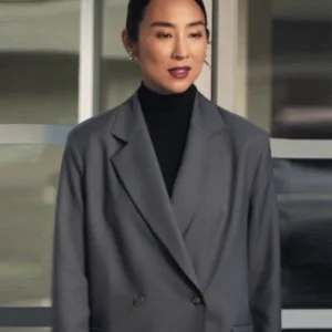 The Morning Show S04 Greta Lee Grey Blazer Side