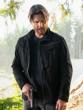 Tracker S03 Jensen Ackles Black Jacket Side