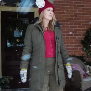 A Merry Little Ex-Mas Alicia Silverstone Green Jacket Front