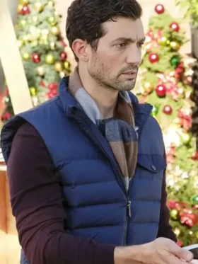David Alpay Christmas Ring Blue Vest