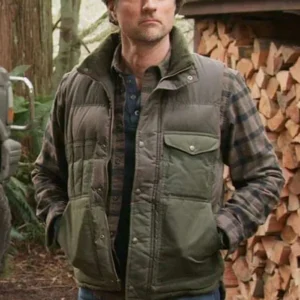 Martin Henderson Virgin River Vest Front Look