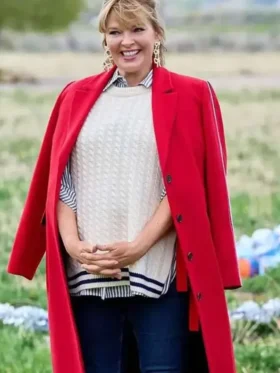 Melissa Peterman Finding Mr. Christmas S02 Red Coat