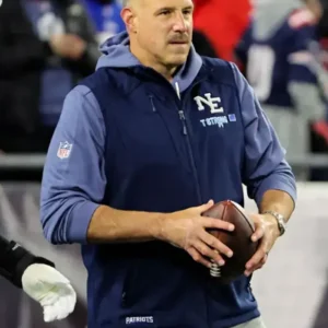 Mike Vrabel Patriots T Strong Vest