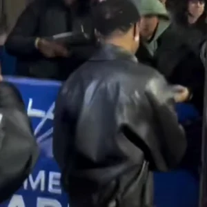 Wizkid at the New York Knicks game.