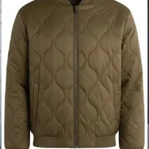 Mayor of Kingstown S04 Derek Rivera Quilted Jacket Front look