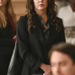 Lauren Graham Zoey’s Extraordinary Playlist Black Coat