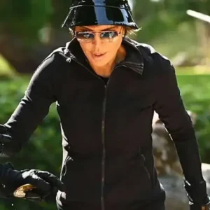 Lisa Rinna The Traitors Black Jacket Front