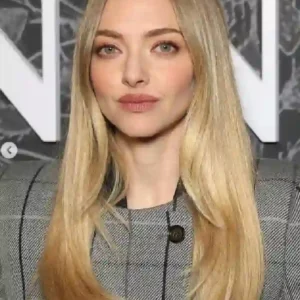 Amanda Seyfried French premiere Checked Cropped Jacket