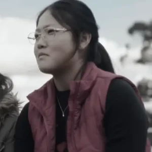 The Survivors S01 Esther Son Vest