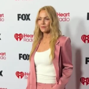 iheart Awards Jennie Garth Blazer For Women