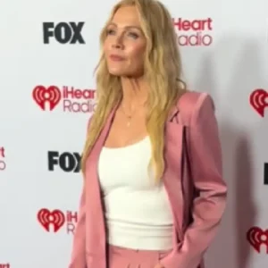 iheart Awards Jennie Garth Blazer On Sale