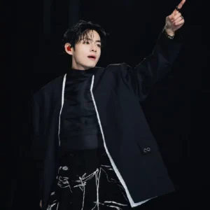BTS The Come Back Live Kim Taehyung Blazer For Sale